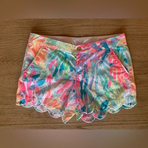 Women’s Lily Pulitzer Buttercup Scallop Hem Shorts - Size 4.
